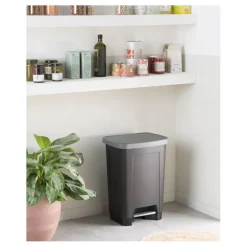 New Poubelle plastique à pédale 50L Poubelle